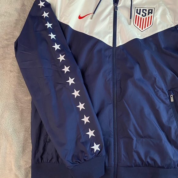 Nike USA Windbreaker Jacket - Picture 8 of 10